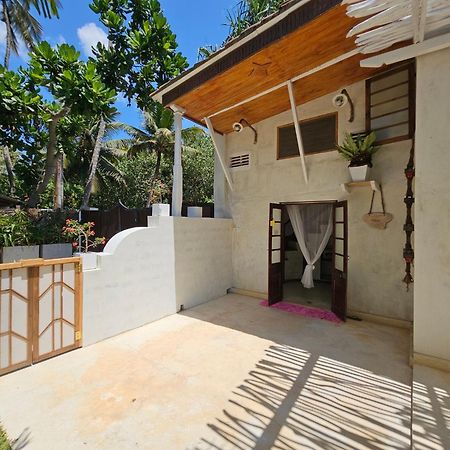 Deep Blue Appartement Matara Buitenkant foto