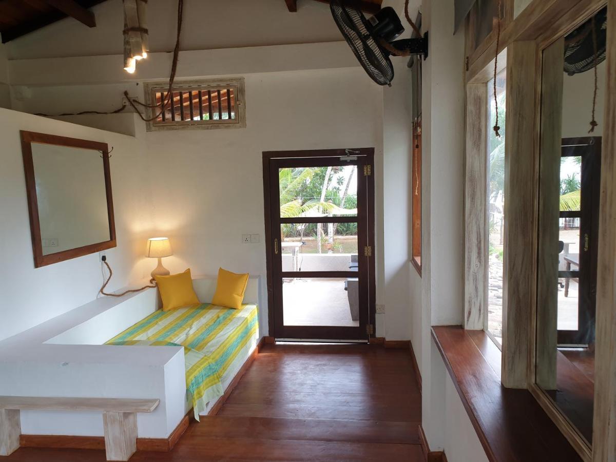 Deep Blue Appartement Matara Buitenkant foto