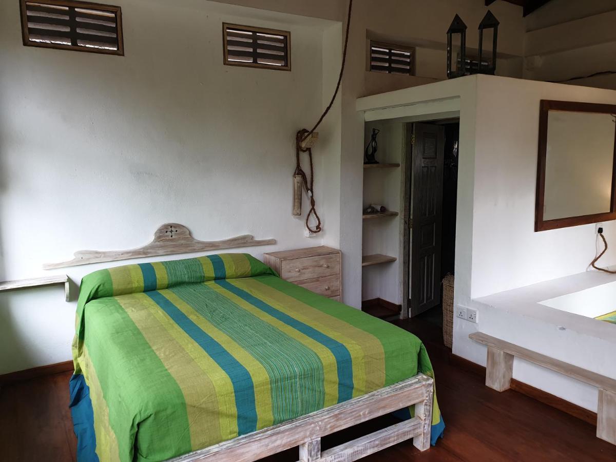 Deep Blue Appartement Matara Buitenkant foto