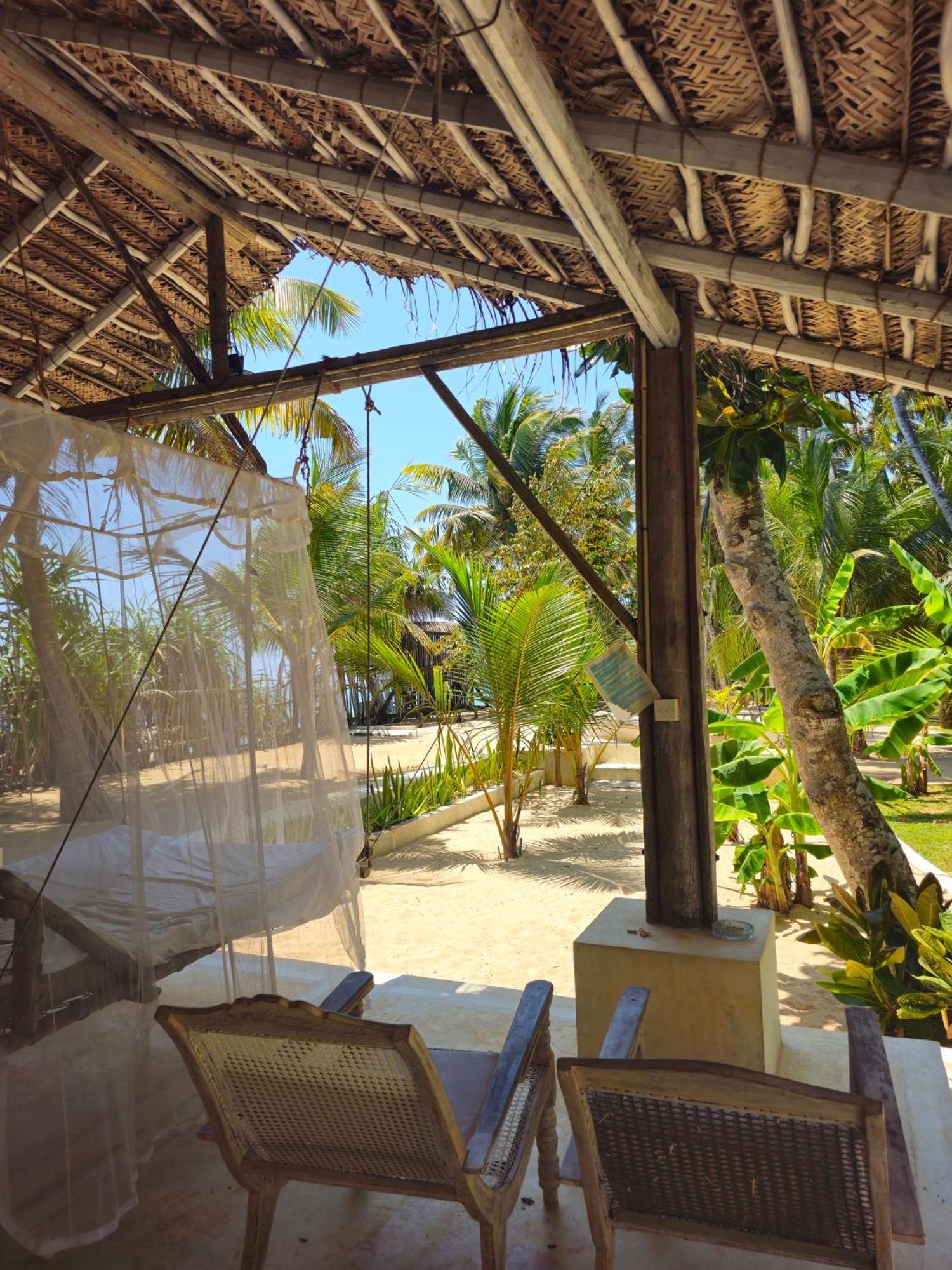 Deep Blue Appartement Matara Buitenkant foto